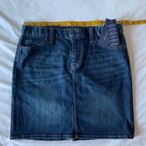 Tommy Hilfiger Denim Skirt “Brand New” Size 6
